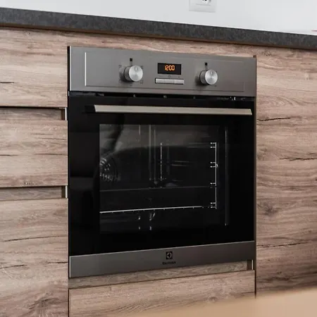 Talea Comfort 2 By Pikhost * Lezhë