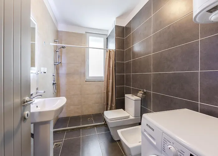 Talea Comfort 2 By Pikhost * Lezhë